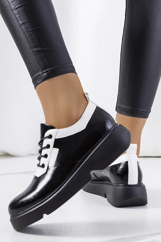 Juodi Parram bateliai