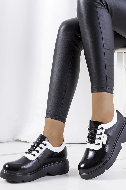 Juodi Parram bateliai