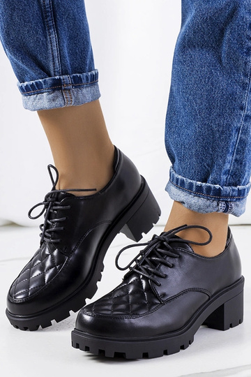 Juodi sportiniai bateliai,...