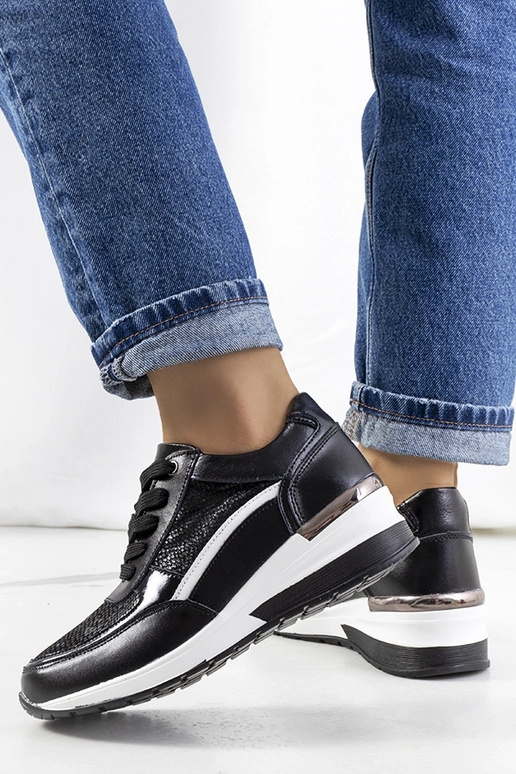 Juodi Veloso odiniai sportbačiai