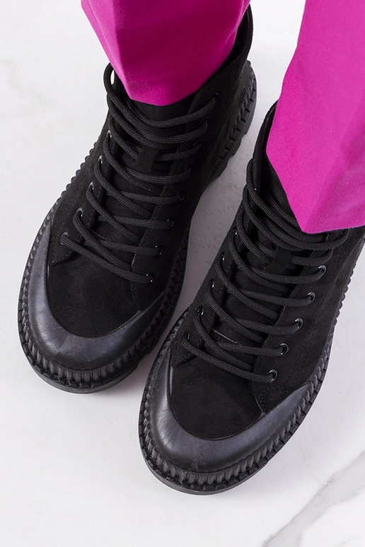 Juodi Avenis sportbačiai Juodi Avenis sportbačiai