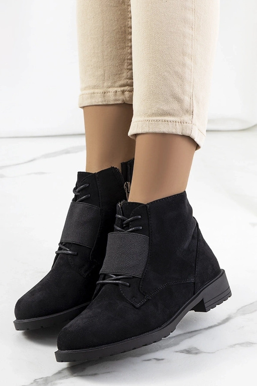 Juodi Manoella batai