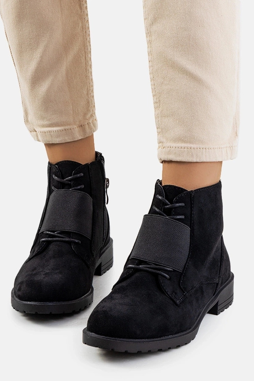 Juodi Manoella batai