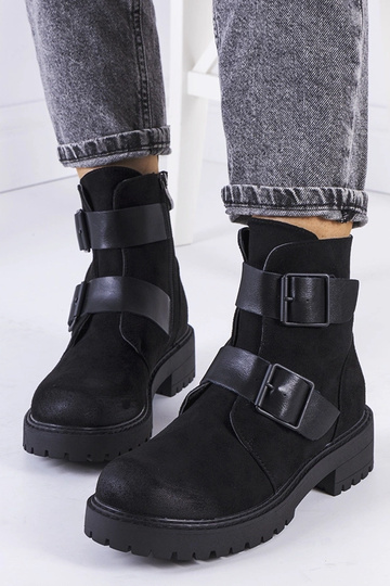 Juodi dirbtinės zomšos...