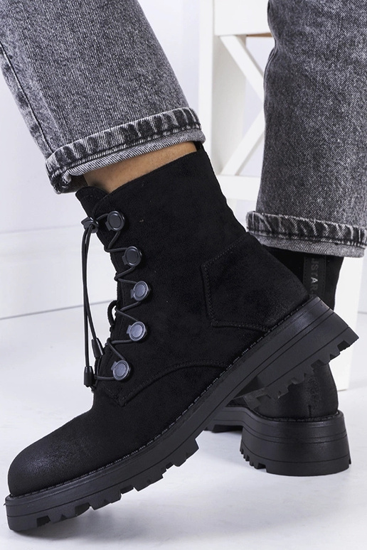 Juodi dirbtinės zomšos batai Cesterfield