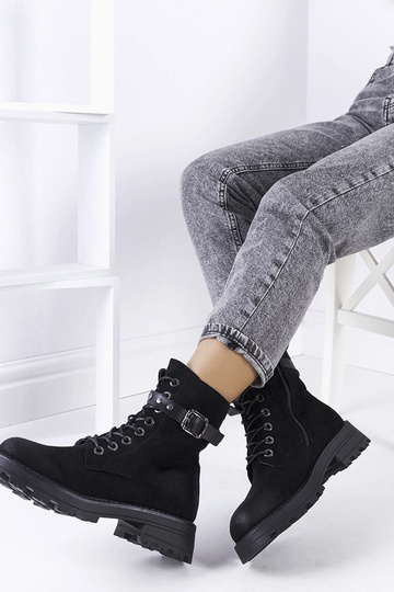 Juodi moteriški suvarstomi... 2