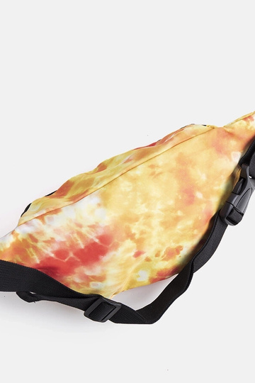 Oranžinė piniginė ant... 2