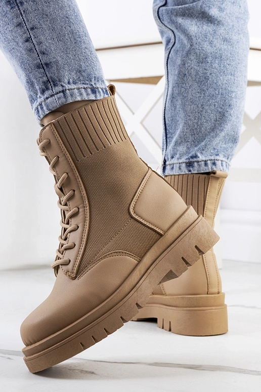 Rudi ilgaauliai batai, „Calliope"