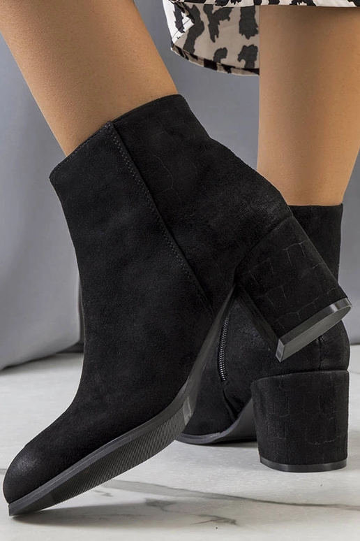 Juodi auliniai batai su kulnu Silas