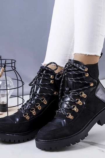 Juodi izoliuoti darbiniai... 2