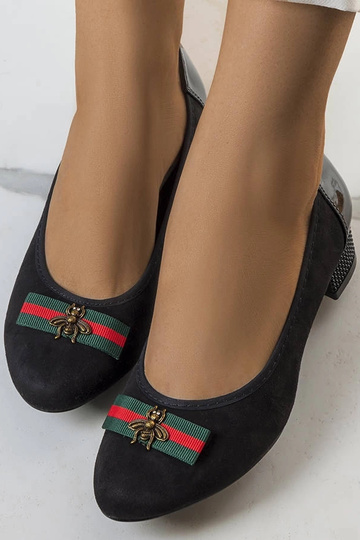 Juodi Manelia siurbliai 2