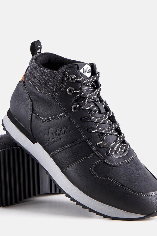 Juodi žieminiai žygio batai ,...