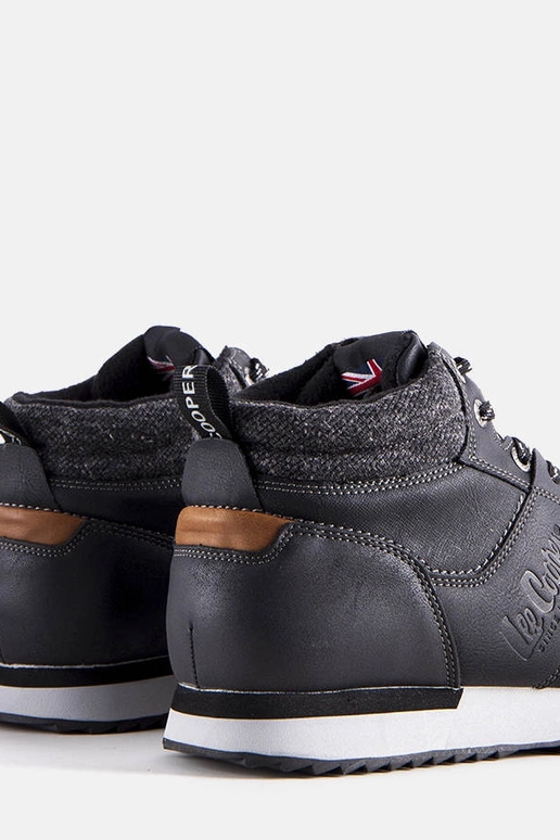 Juodi žieminiai žygio batai ,...