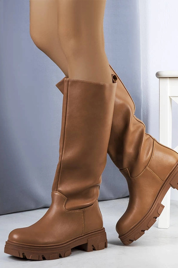 Rudos spalvos izoliuoti...