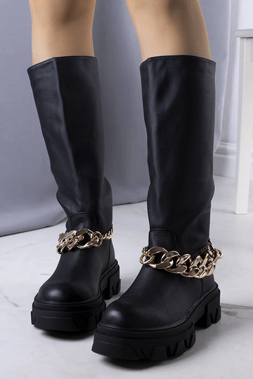 Juodi izoliuoti Cumia batai