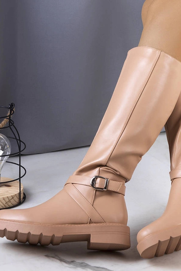 Smėlio spalvos izoliuoti... 2