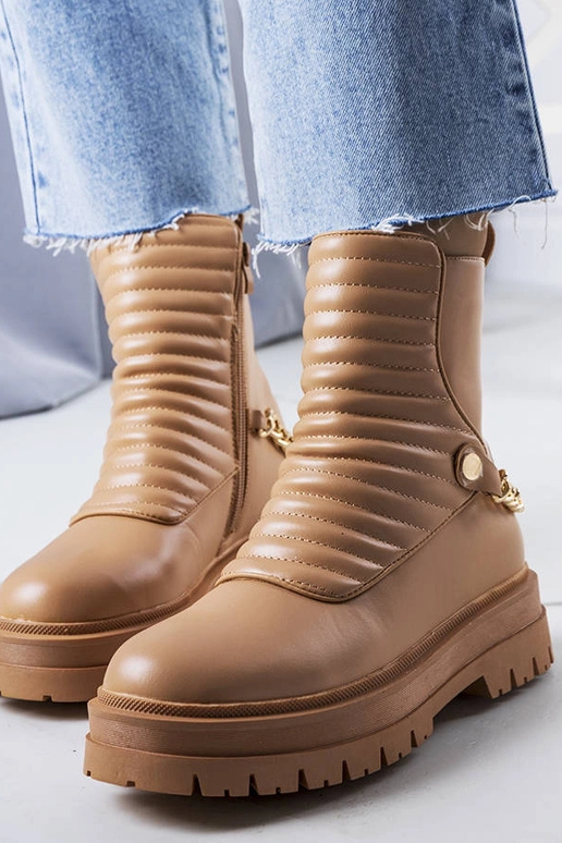 Smėlio spalvos izoliuoti batai su...