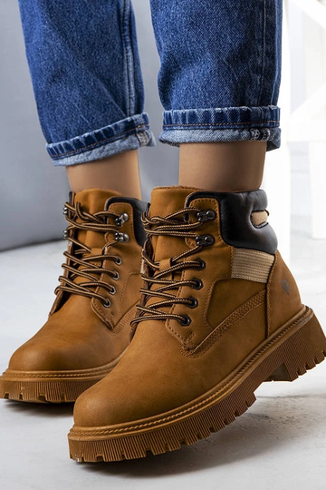 Rudos spalvos izoliuoti...
