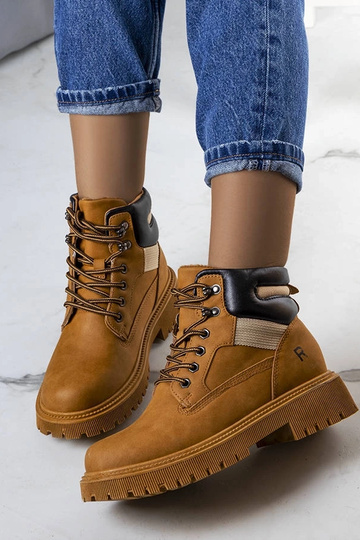 Rudos spalvos izoliuoti... 2