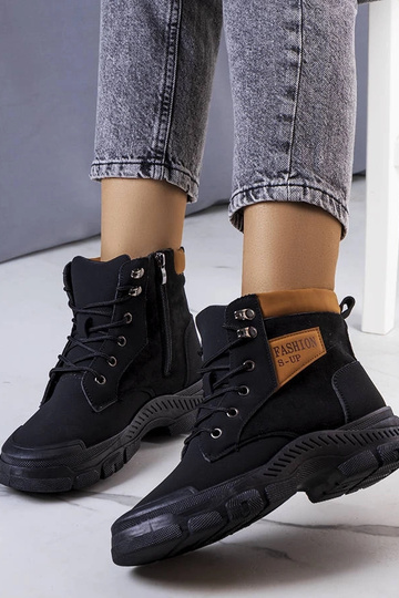 Juodi izoliuoti Fordel batai