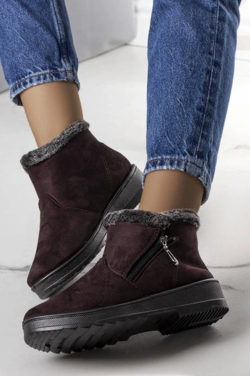 Rudi izoliuoti sniego batai... 2