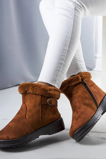 Juliaus kupranugarių...