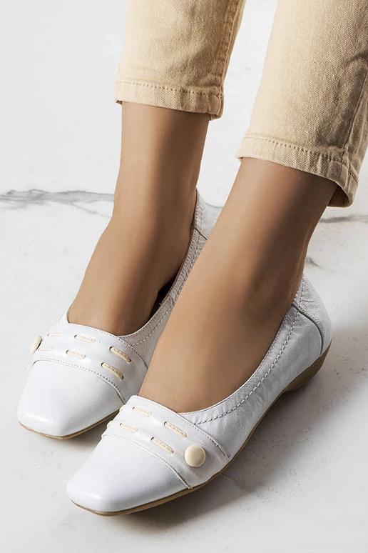 Baltos Liomos baleto butai