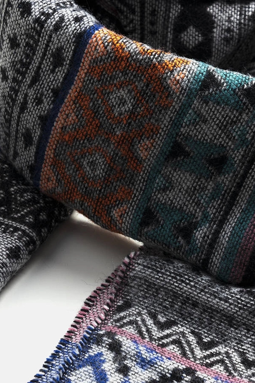 Kobe oranžinė skara Kobe oranžinė skara