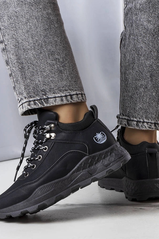 Juodi izoliuoti moteriški batai Durani