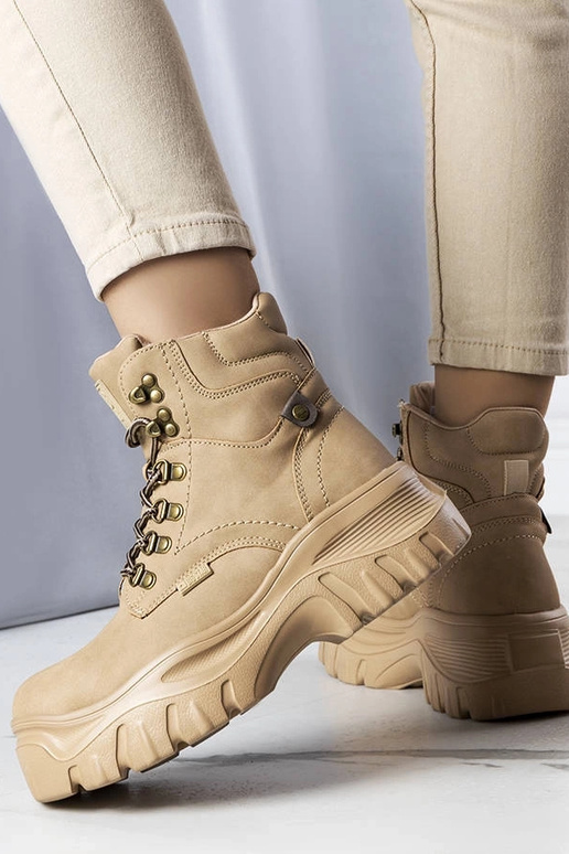 Auksiniai žieminiai batai, „Big Star...