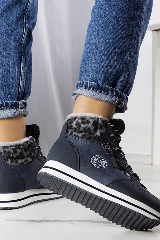 Juodi žieminiai aulinukai, „Lensil"