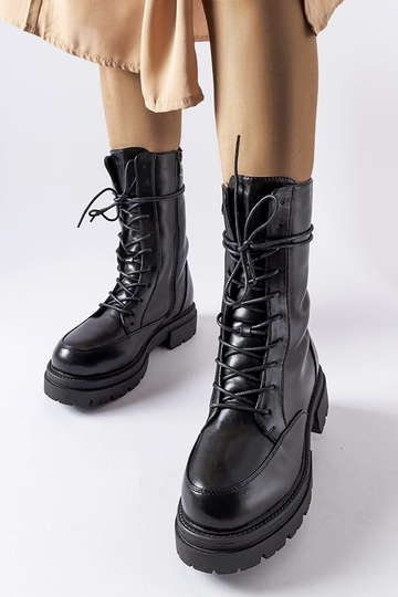 Black Juin izoliuoti batai