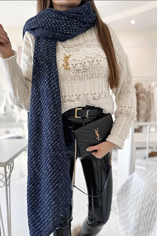 Khalil tamsiai mėlynas taškuotas šalikas Khalil tamsiai mėlynas taškuotas šalikas