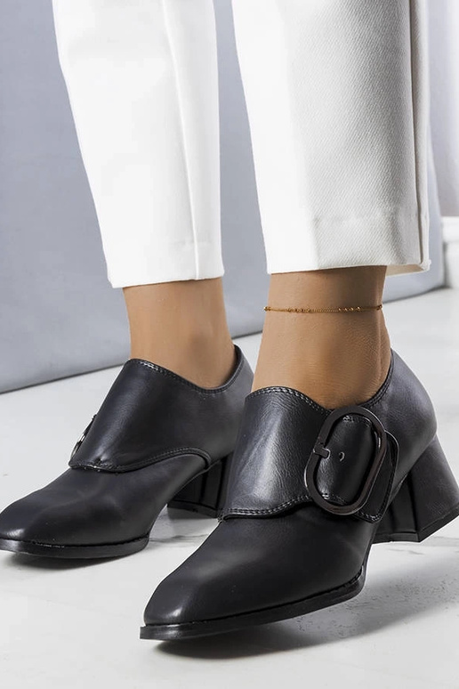 Ailani juodi pompos su kulnu Ailani juodi pompos su kulnu