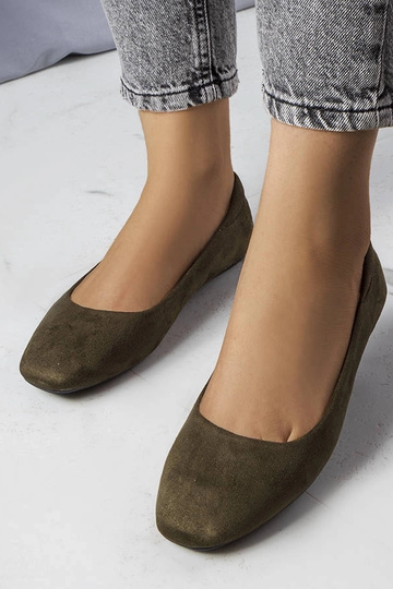 Jules žalios dirbtinės...