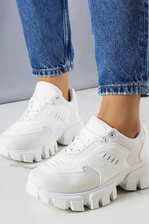 Smėlio spalvos sportiniai bateliai,...