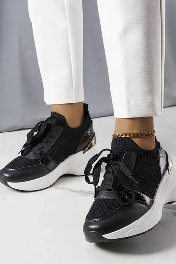 Pilki sportiniai bateliai... 2