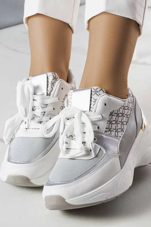 Rožiniai bateliai ant platformos, „Toni"