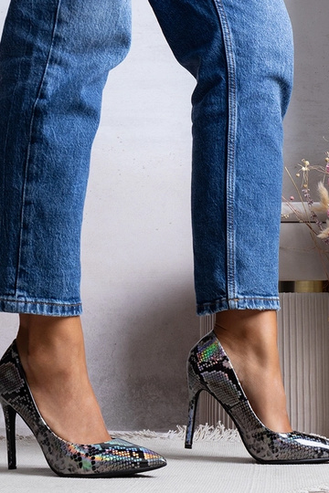 Ella sidabriniai patentuoti...