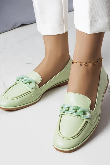 Green Bobbie grandinės loafers