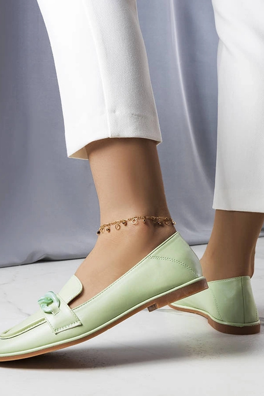 Green Bobbie grandinės loafers