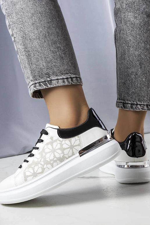 Erin juodai balti perforuoti sportbačiai