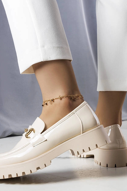 Smėlio spalvos lakinės odos Simard batai Smėlio spalvos lakinės odos Simard batai