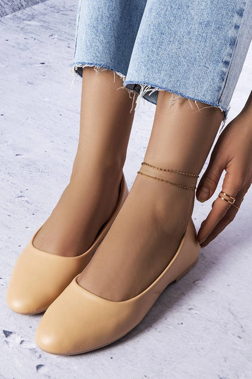 Smėlio spalvos balerinos su odiniu... Smėlio spalvos balerinos su odiniu...