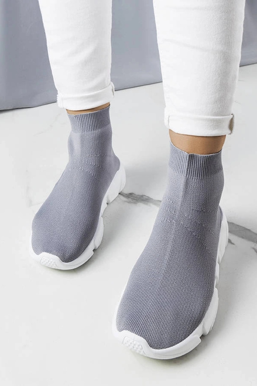 Pilki aukštakulniai sportbačiai William