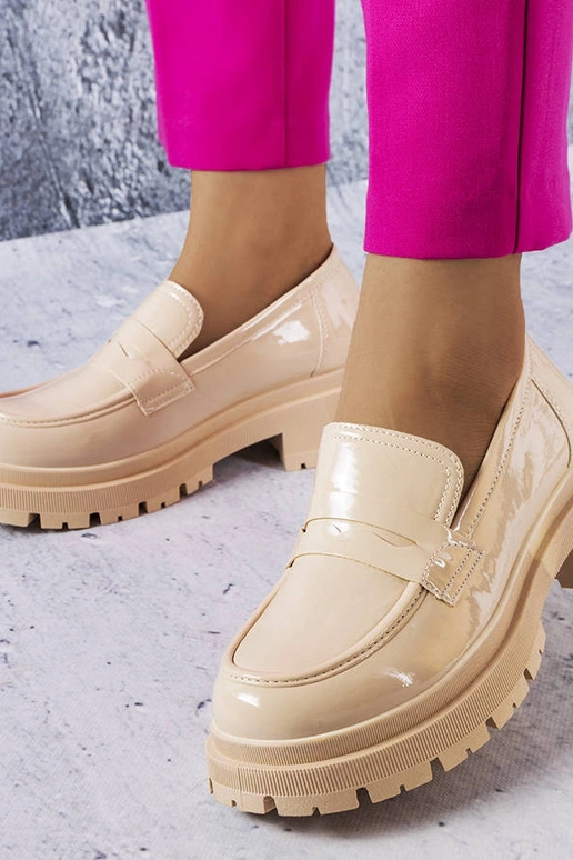 Smėlio spalvos lakinės odos Phaneuf...