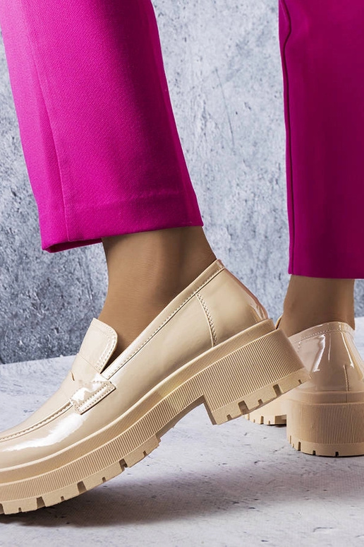 Smėlio spalvos lakinės odos Phaneuf...