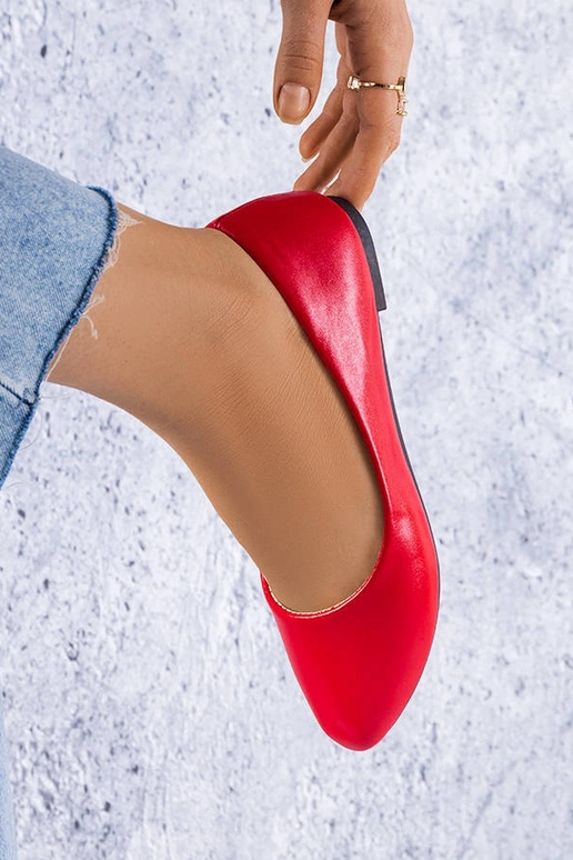 Raudoni klasikiniai Narcisse baleto...