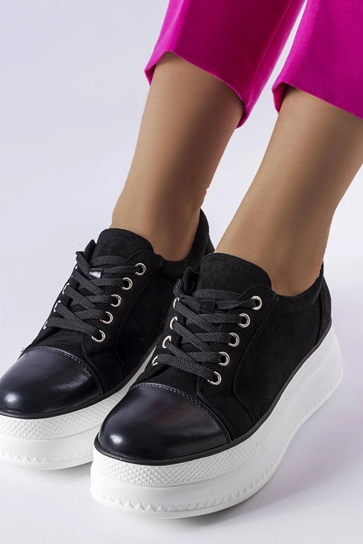 Juodi užsimaunami sportiniai...