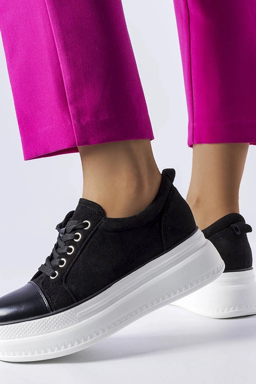 Juodi užsimaunami sportiniai...